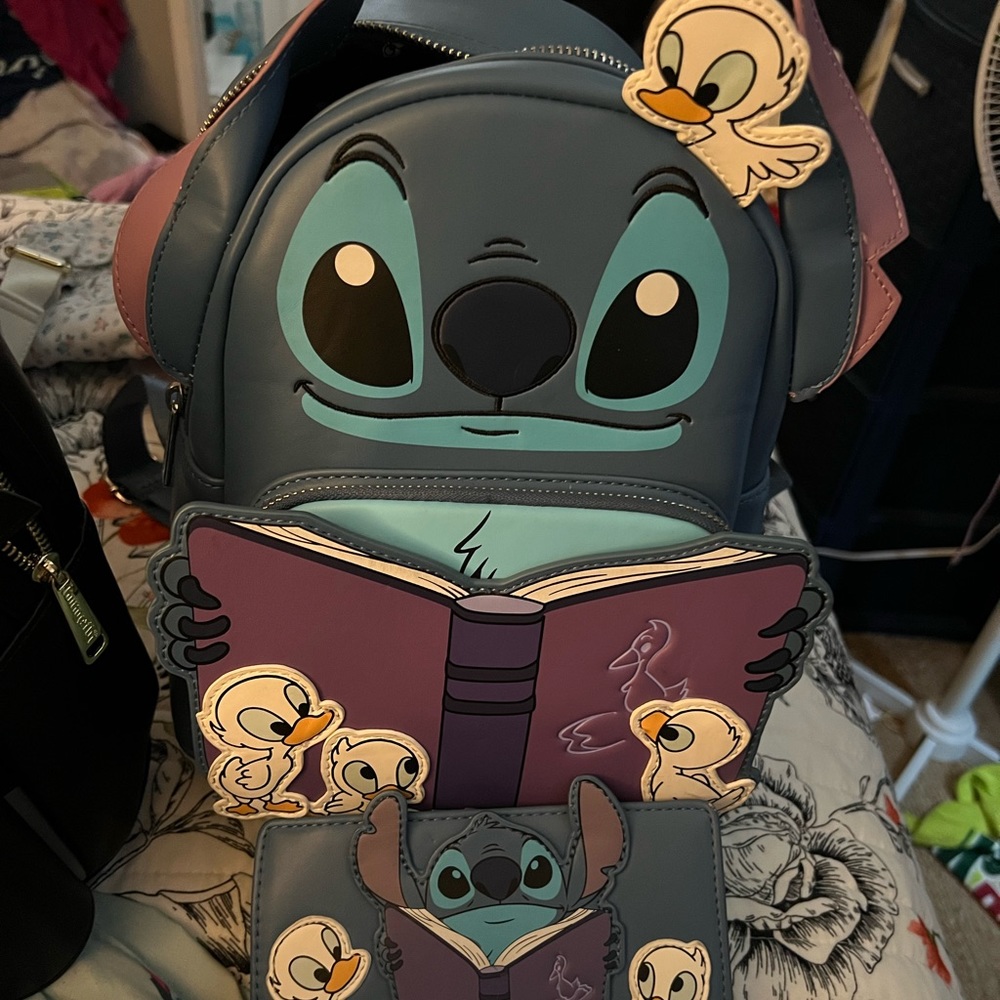 Ugly duckling stitch backpack and wallet